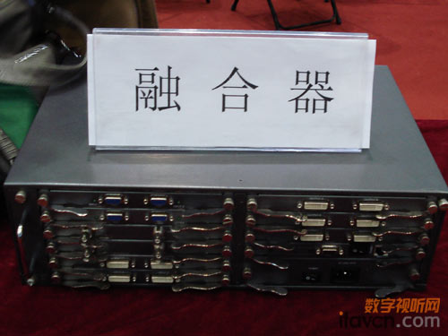 基于定制版英特尔至强6处理器亚马逊AWS推出R8i云实例