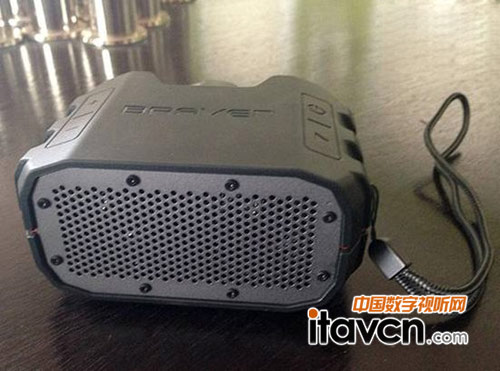Braven BRV-1ˮ䱳ӿ