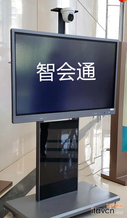 Ϻ