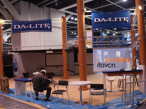 DA-LITEȫ͸ĻInfocomm Asia