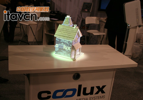 COOLUX˶ħУЧչʾ С